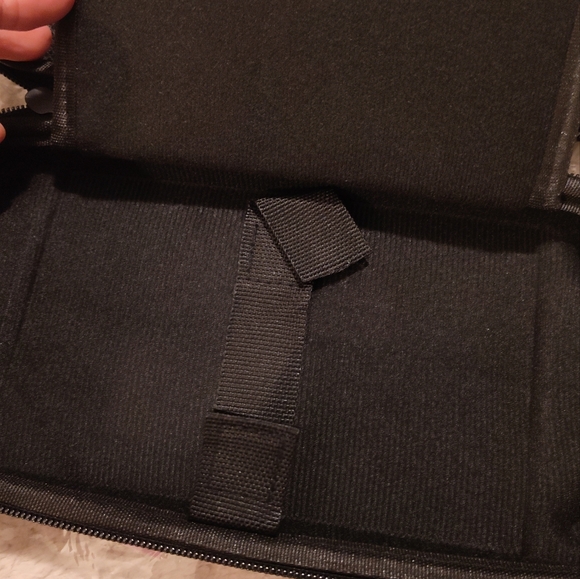 NWT! Nintendo Switch Case (No Brand Name) - Picture 7 of 9